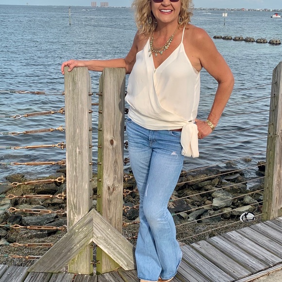 Meet your Posher, Lisa - Picture 2 of 16